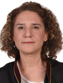 Avukat Eda Nartürk